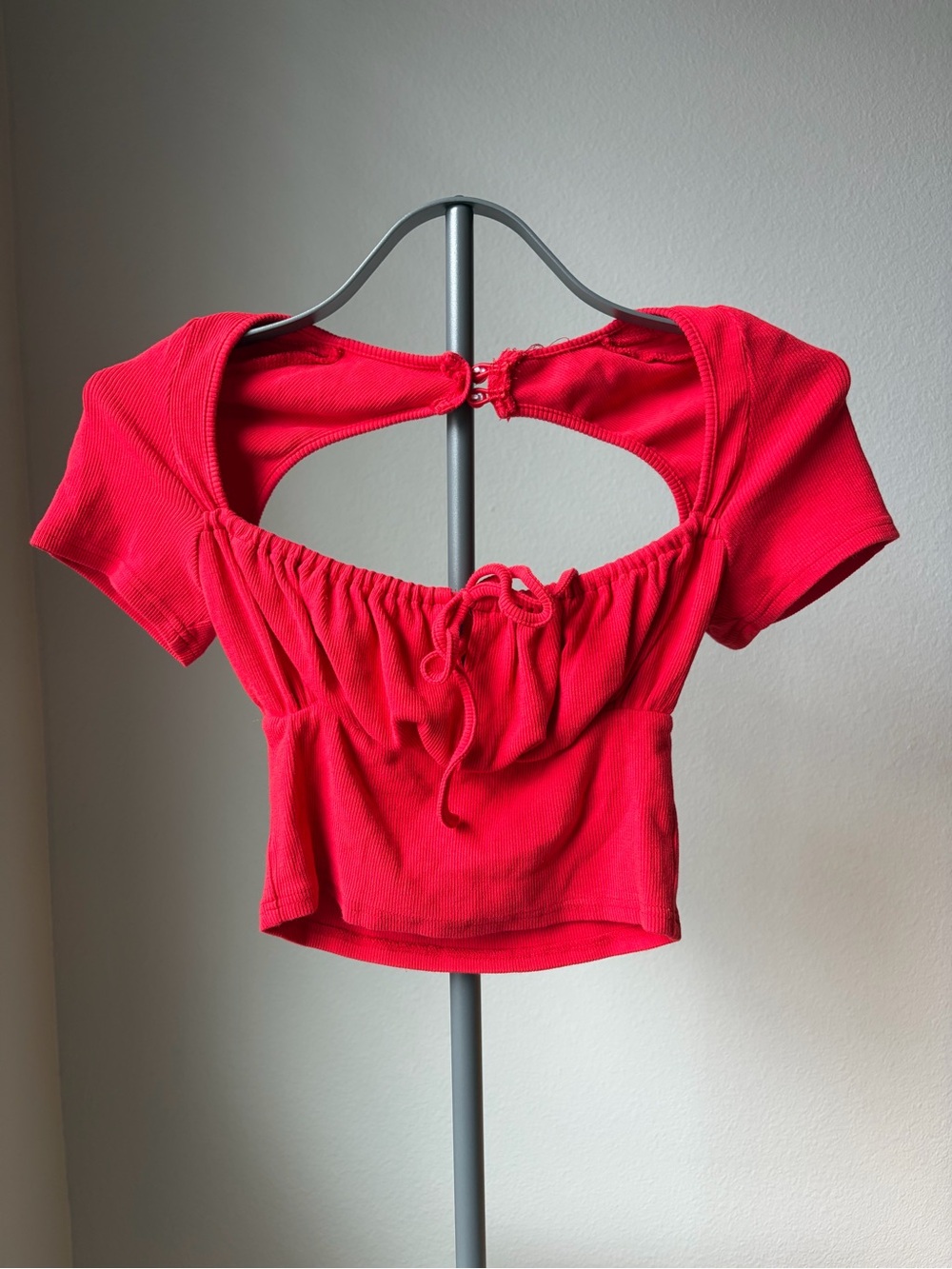 Tiger Mist Red Ribbed Cutout Tie-Front Crop Top